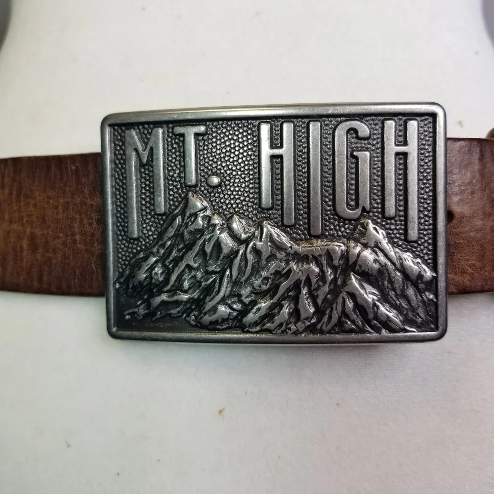 Vtg Mt High buckle brown leather belt